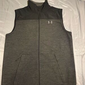 Under Armour Men's Charcoal Gray Vest